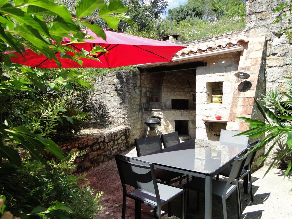 Mas De Sarjac Apartment Saint-Andéol-de-Vals Екстериор снимка